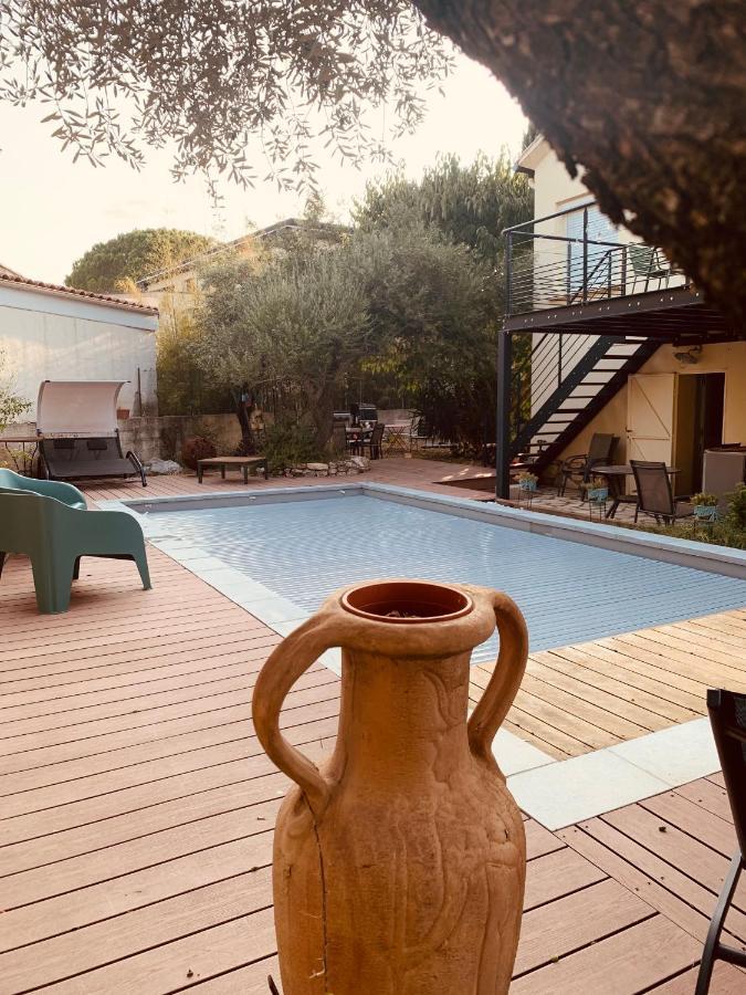 Appartement Independant Avec Jardin Et Acces Piscine Ним Экстерьер фото