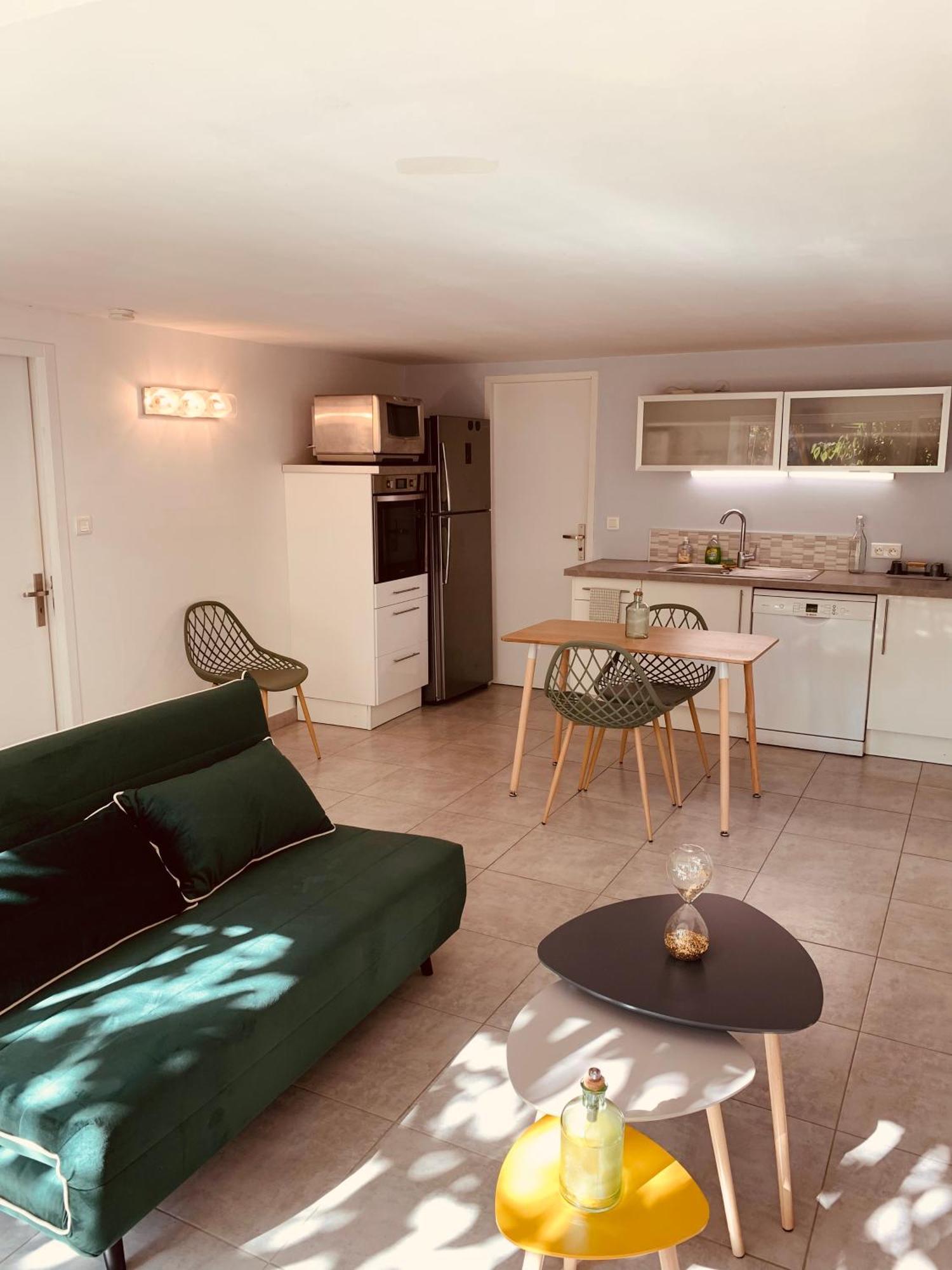 Appartement Independant Avec Jardin Et Acces Piscine Ним Экстерьер фото