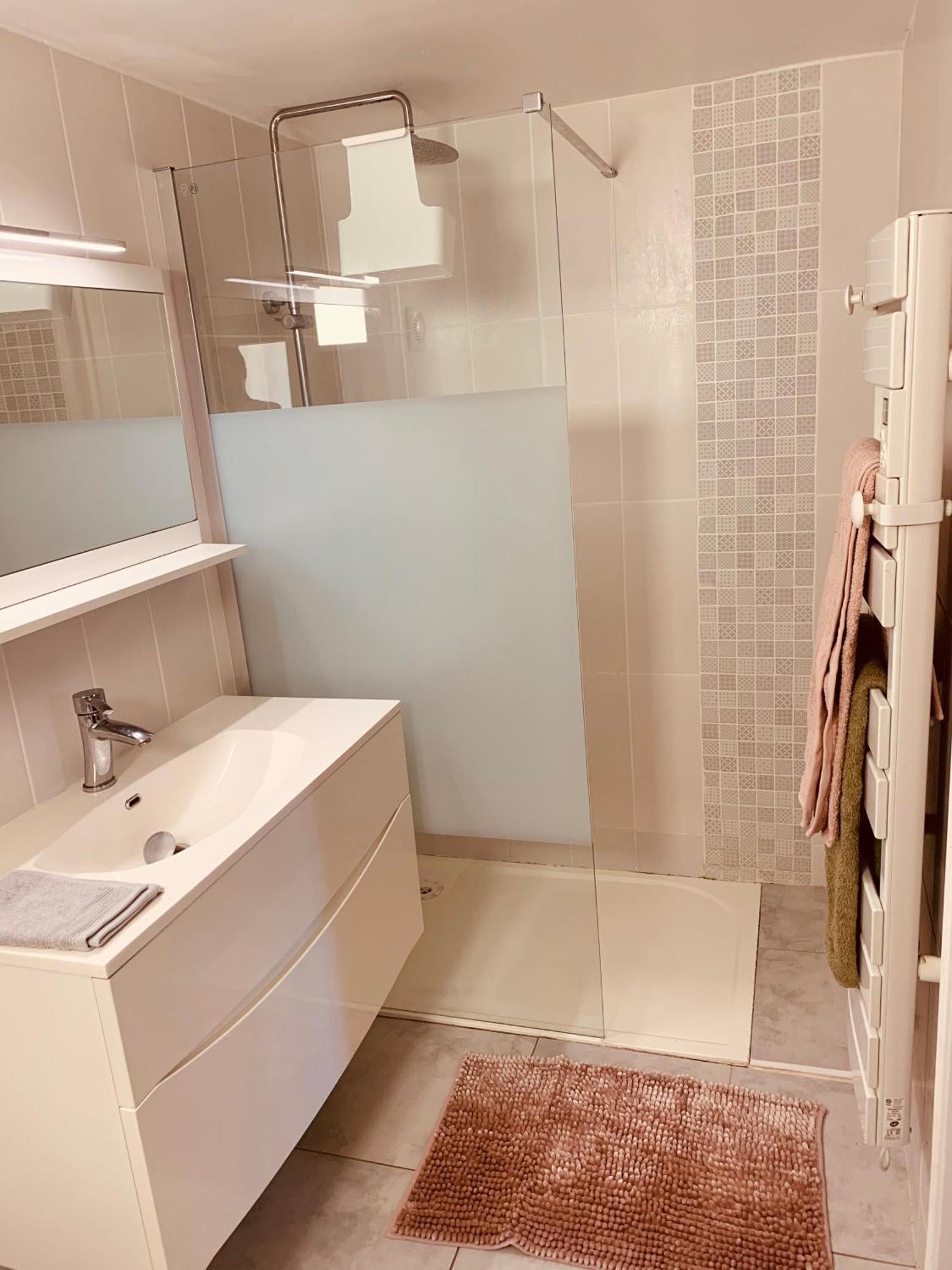 Appartement Independant Avec Jardin Et Acces Piscine Ним Экстерьер фото